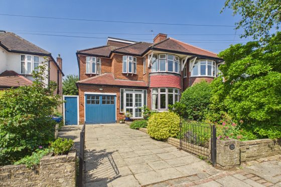 Church Crescent